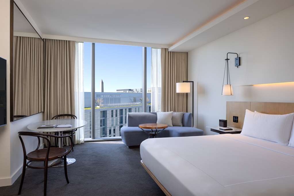 Conrad Washington DC Room Type - CAPITOL SUITE - 1 KING BED