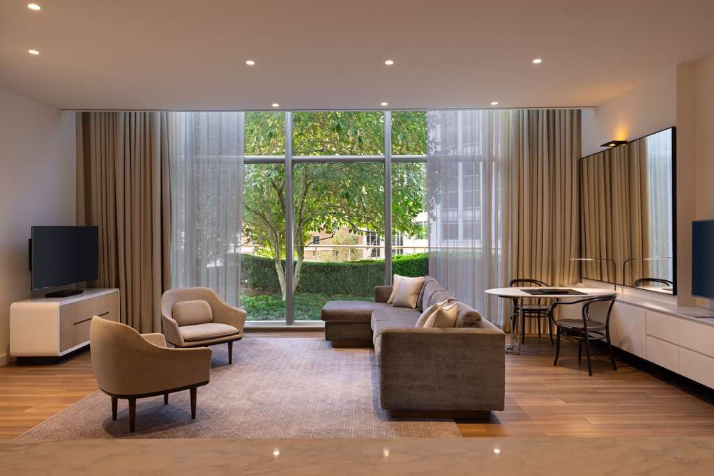 Conrad Washington DC Room Type - DIPLOMAT SUITE- 1 KING
