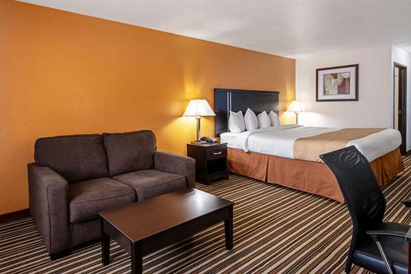  - Quality Inn Dodge City