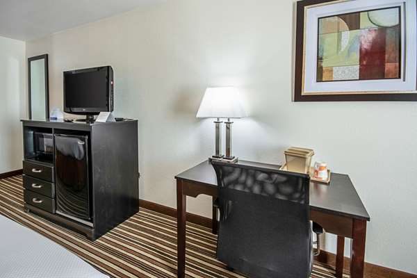  - Quality Inn Dodge City