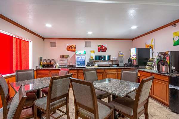 Amenities - Quality Inn Dodge City