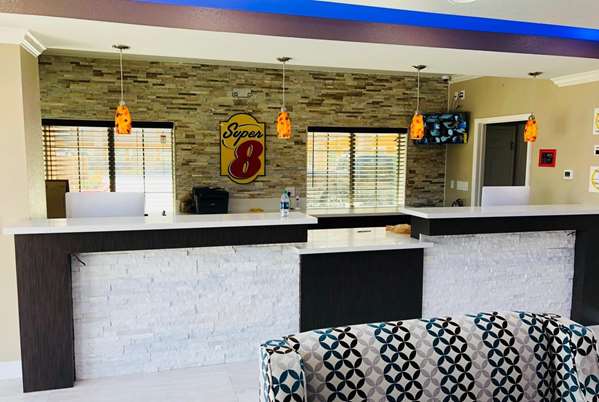  - Super 8 Motel North Houston