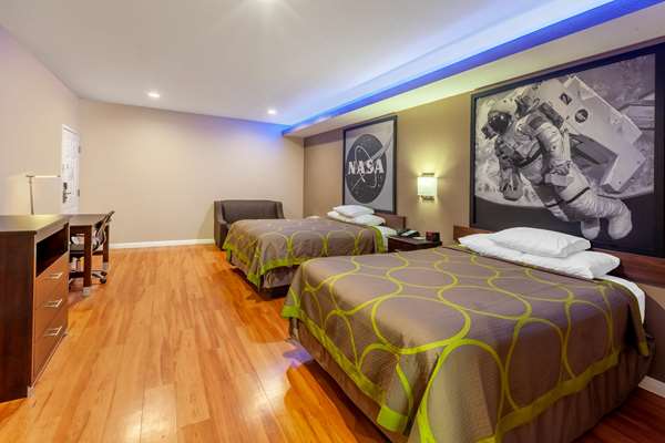  - Super 8 Motel North Houston