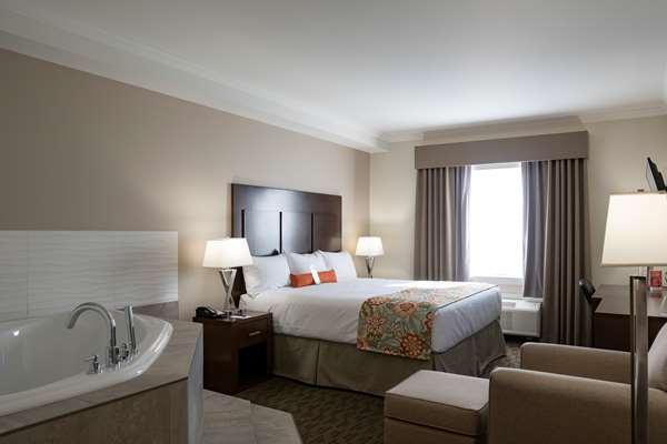  - Coast Hotel Oliver