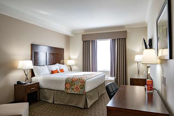  - Coast Hotel Oliver