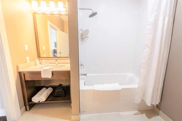  - Hotel M Star Kitimat