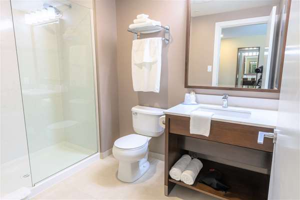  - Hotel M Star Kitimat