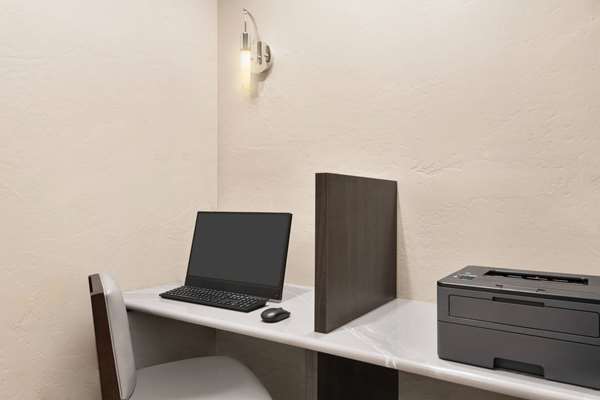 Conference Area - AmericInn West Appleton - I-41, Exit 137