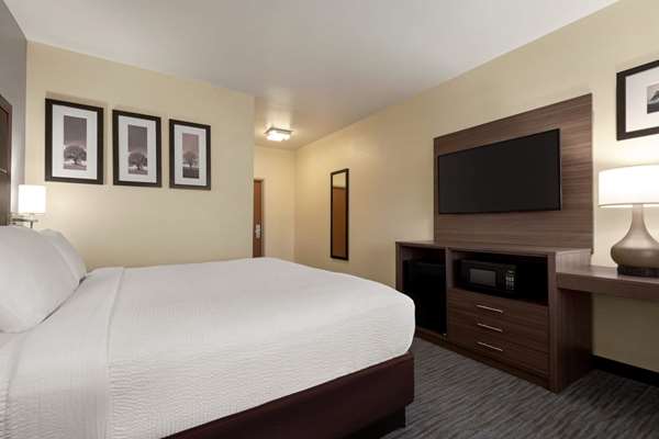  - AmericInn West Appleton - I-41, Exit 137