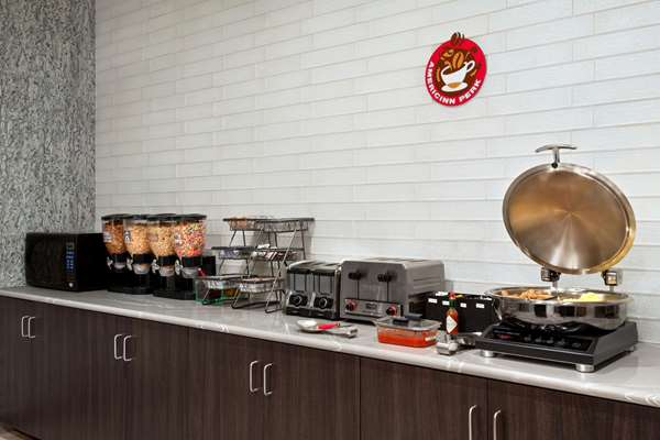  - AmericInn West Appleton - I-41, Exit 137