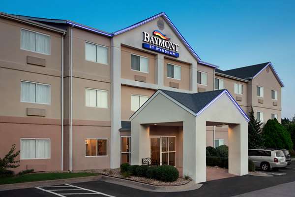 Exterior view - Baymont Inn & Suites Woodland Hills Tulsa