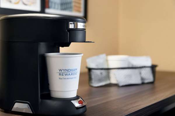  - Baymont Inn & Suites Woodland Hills Tulsa