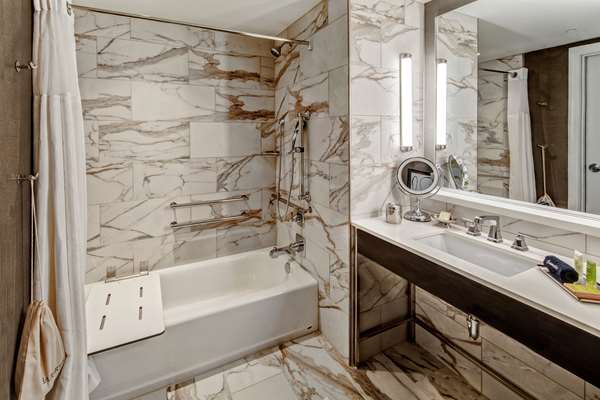  - Hilton Hotel Green Hills Nashville