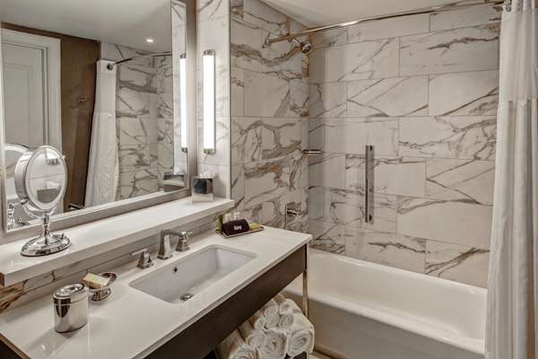  - Hilton Hotel Green Hills Nashville