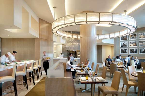 Restaurant - Waldorf Astoria Hotel Las Vegas