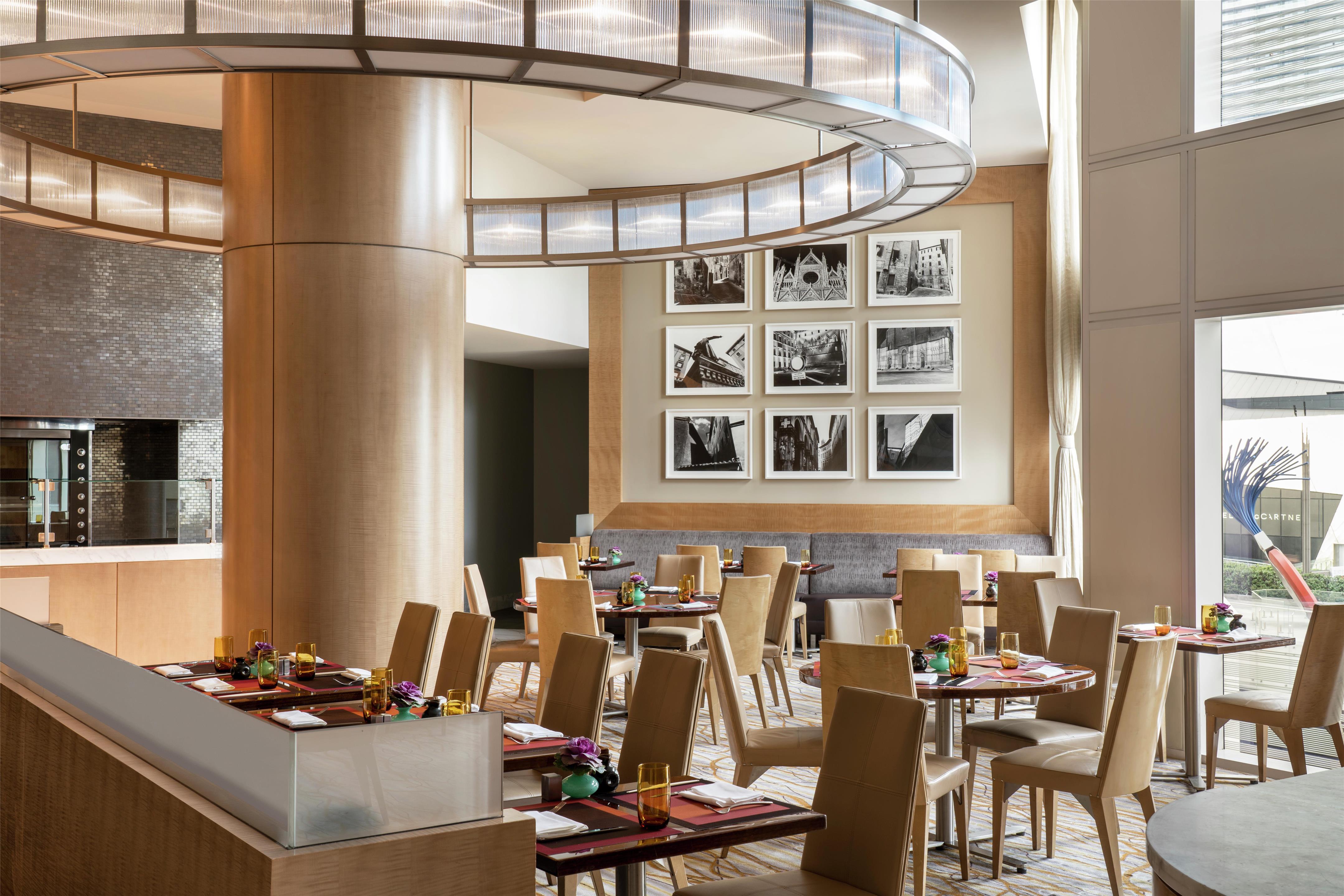 Breakfast Area | Waldorf Astoria Las Vegas