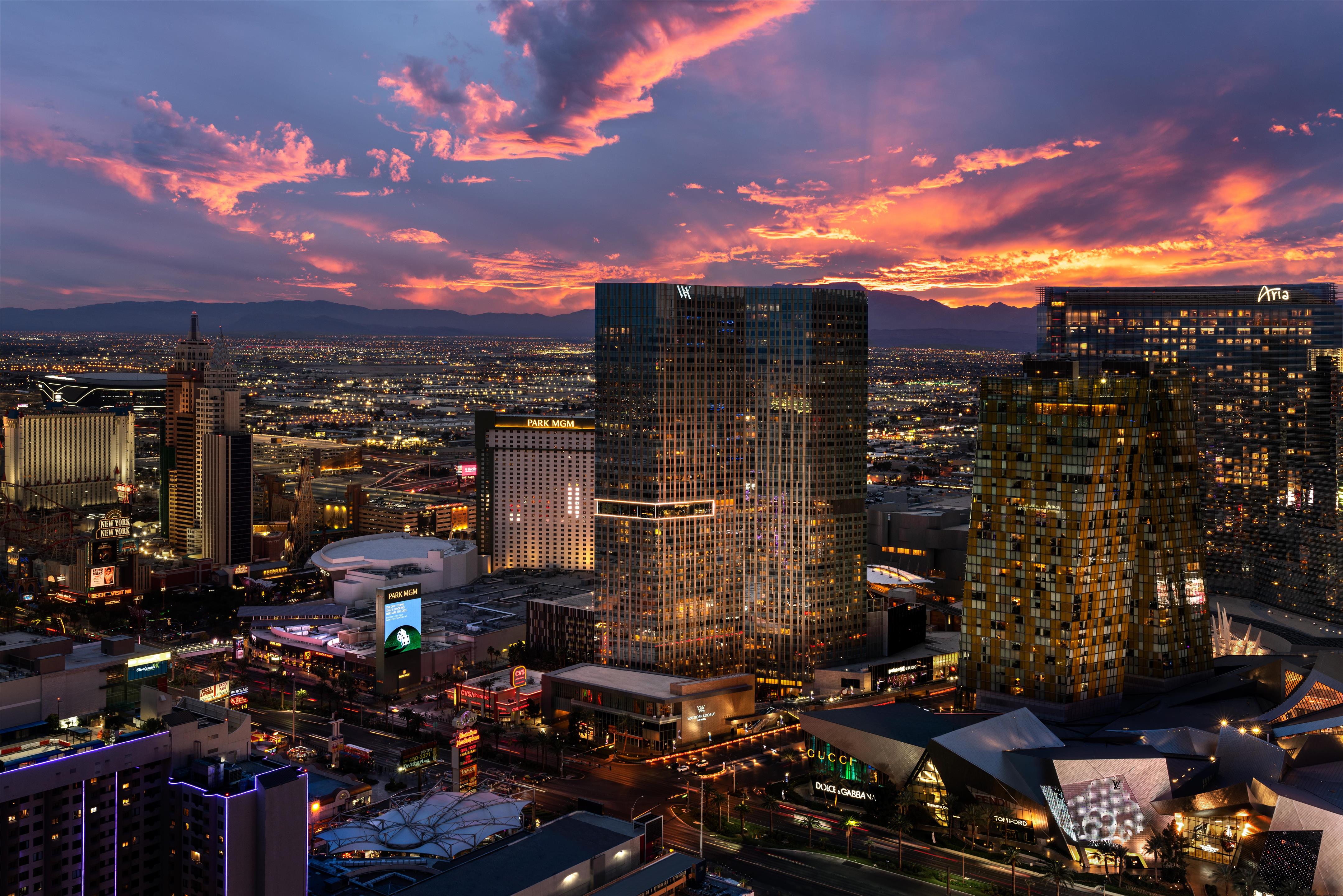 Exterior | Waldorf Astoria Las Vegas