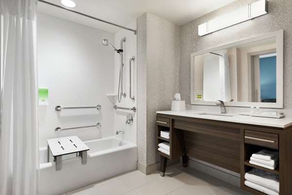  - Home2 Suites by Hilton Brooklyn Park