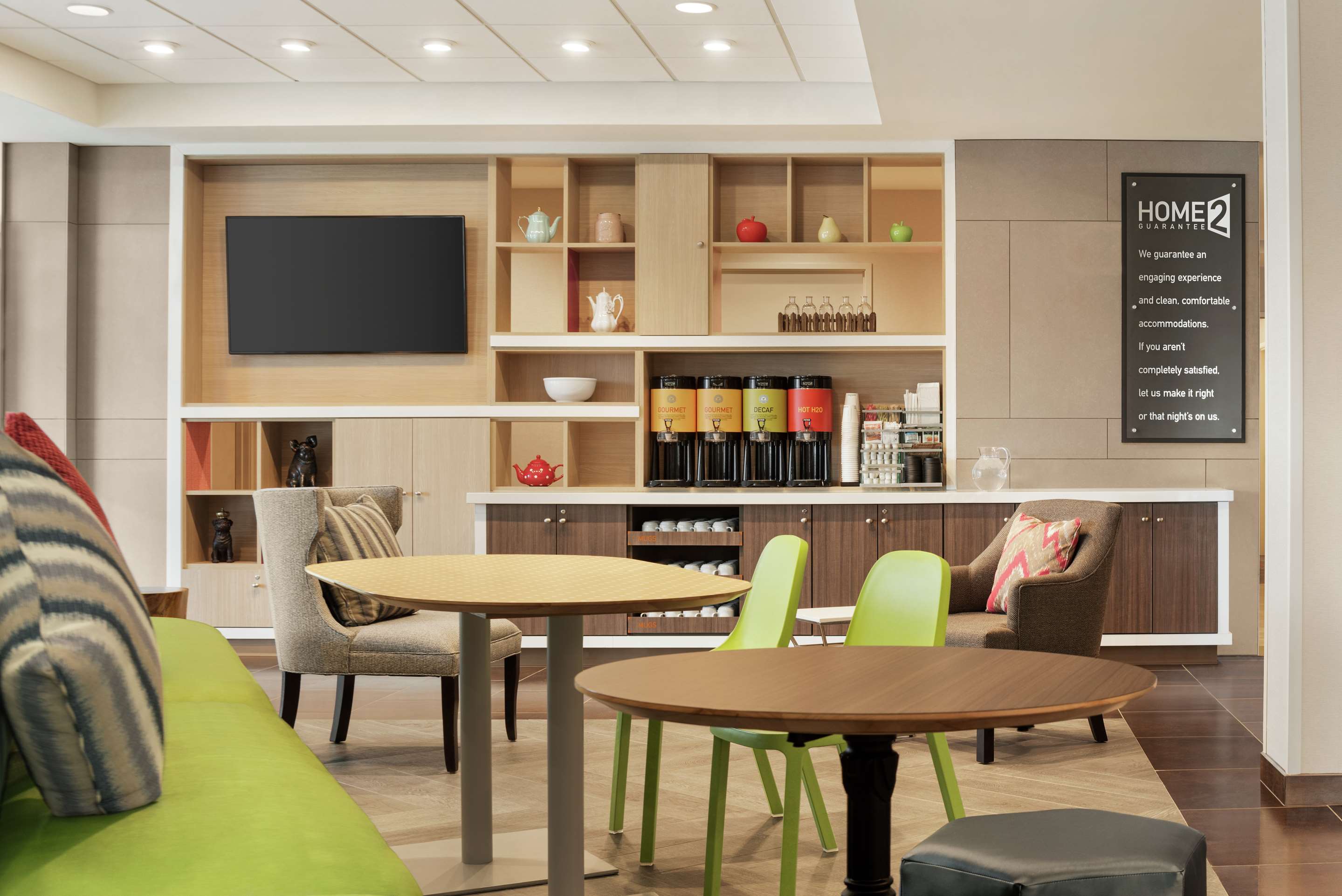 Lobby | Home2 Suites by Hilton Brooklyn Park Minneapolis