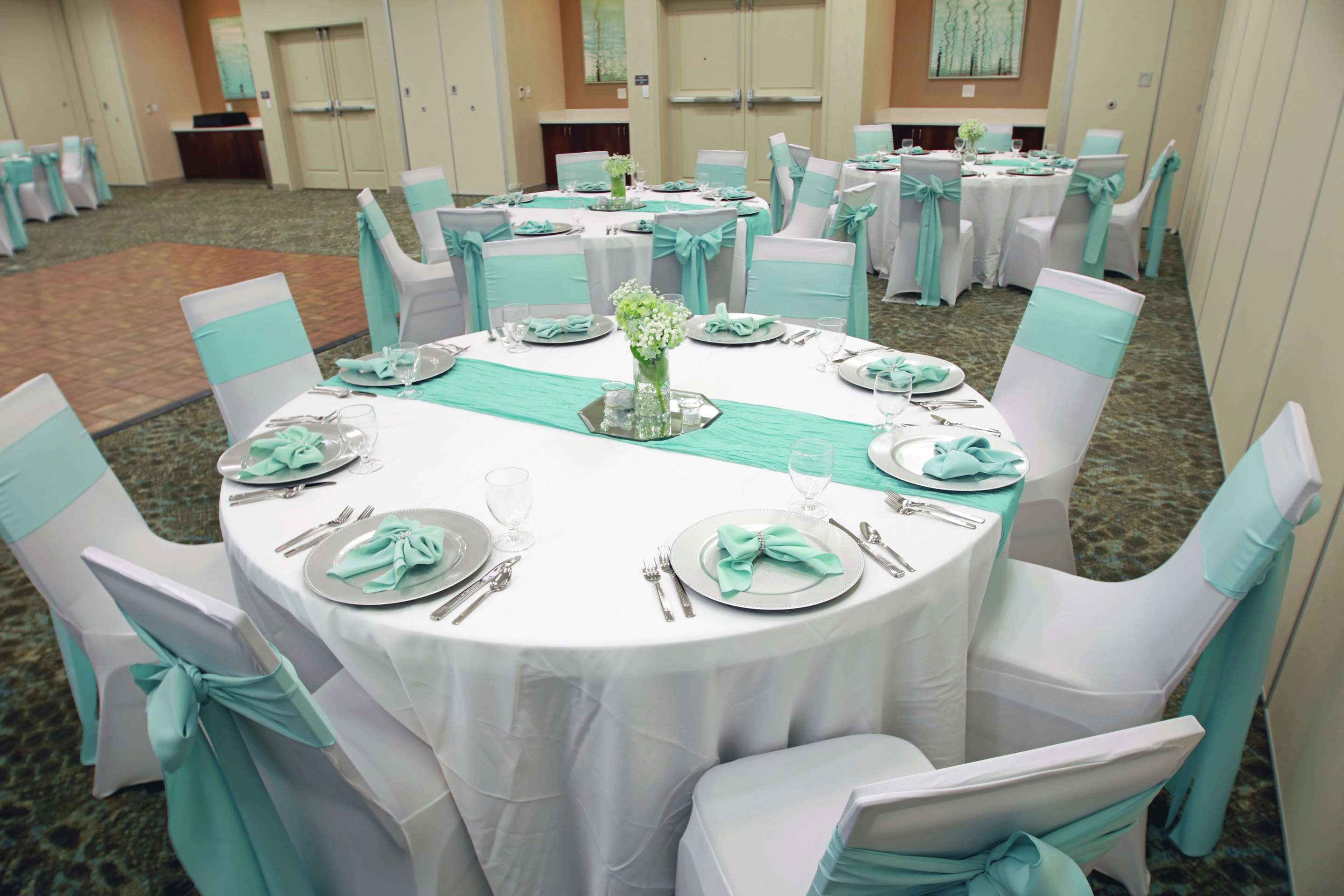 Meeting Room | Hilton Garden Inn Tampa - Wesley Chapel