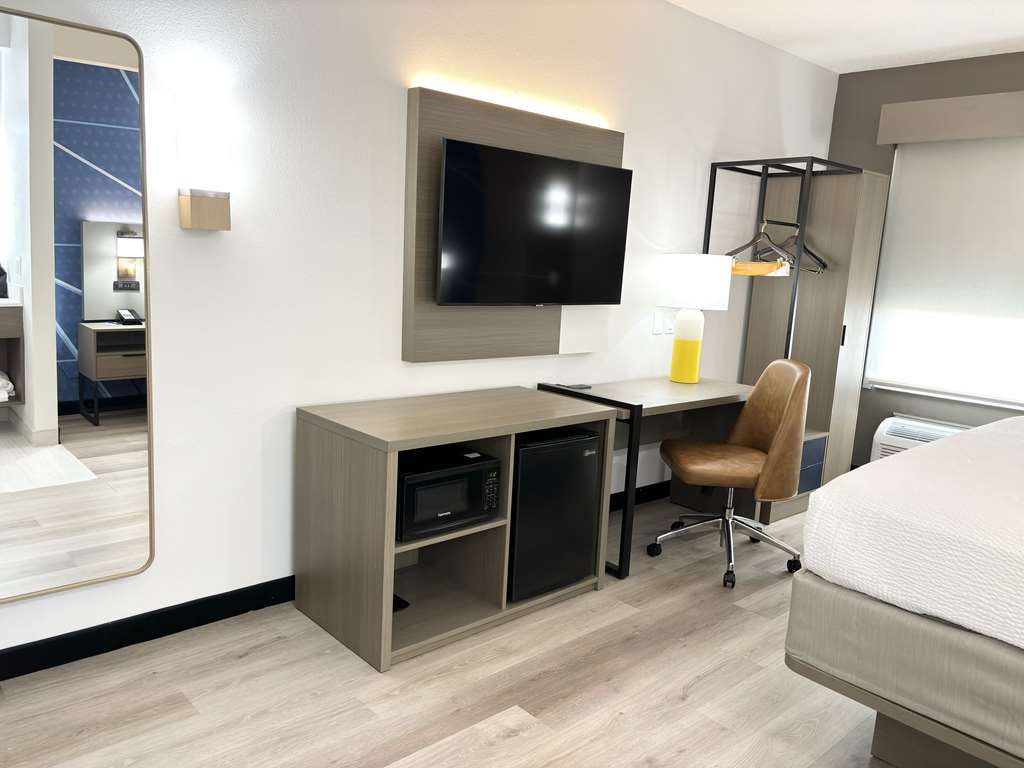 COMFORT INN MARIETTA-ATLANTA NEAR B-guestroom-Guest Room,Suite,On-Site.jpg