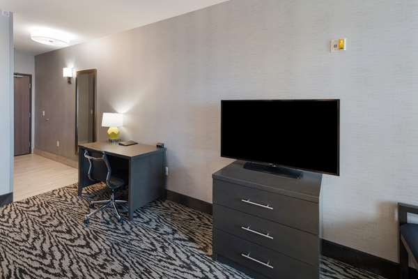  - Comfort Suites Kennewick