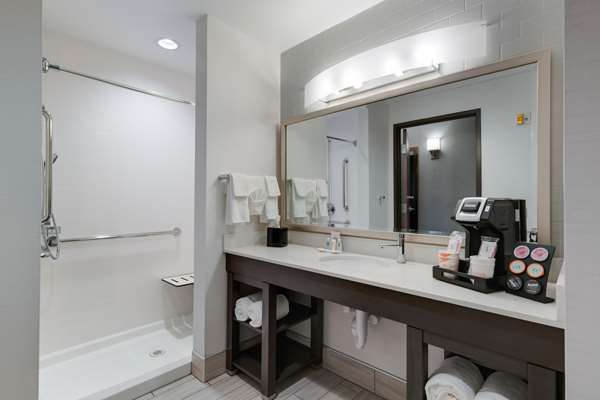  - Comfort Suites Kennewick