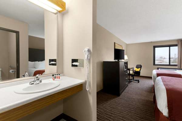 - Baymont Inn & Suites Sioux Falls - I-29, Exit 81