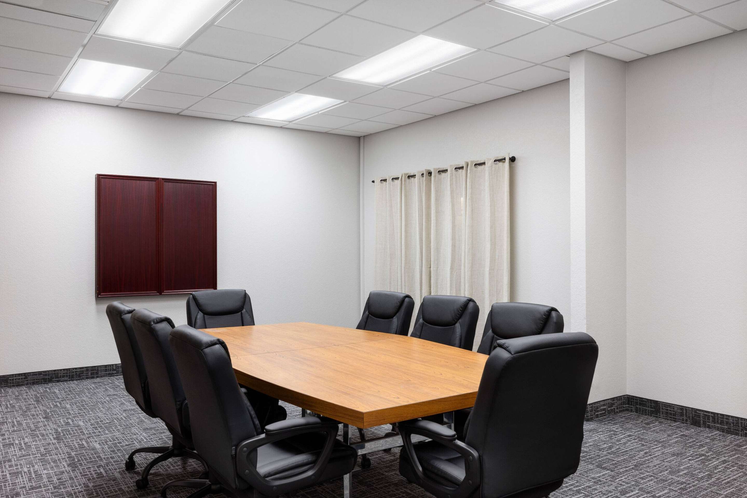Meeting Room | Baymont by Wyndham Shakopee