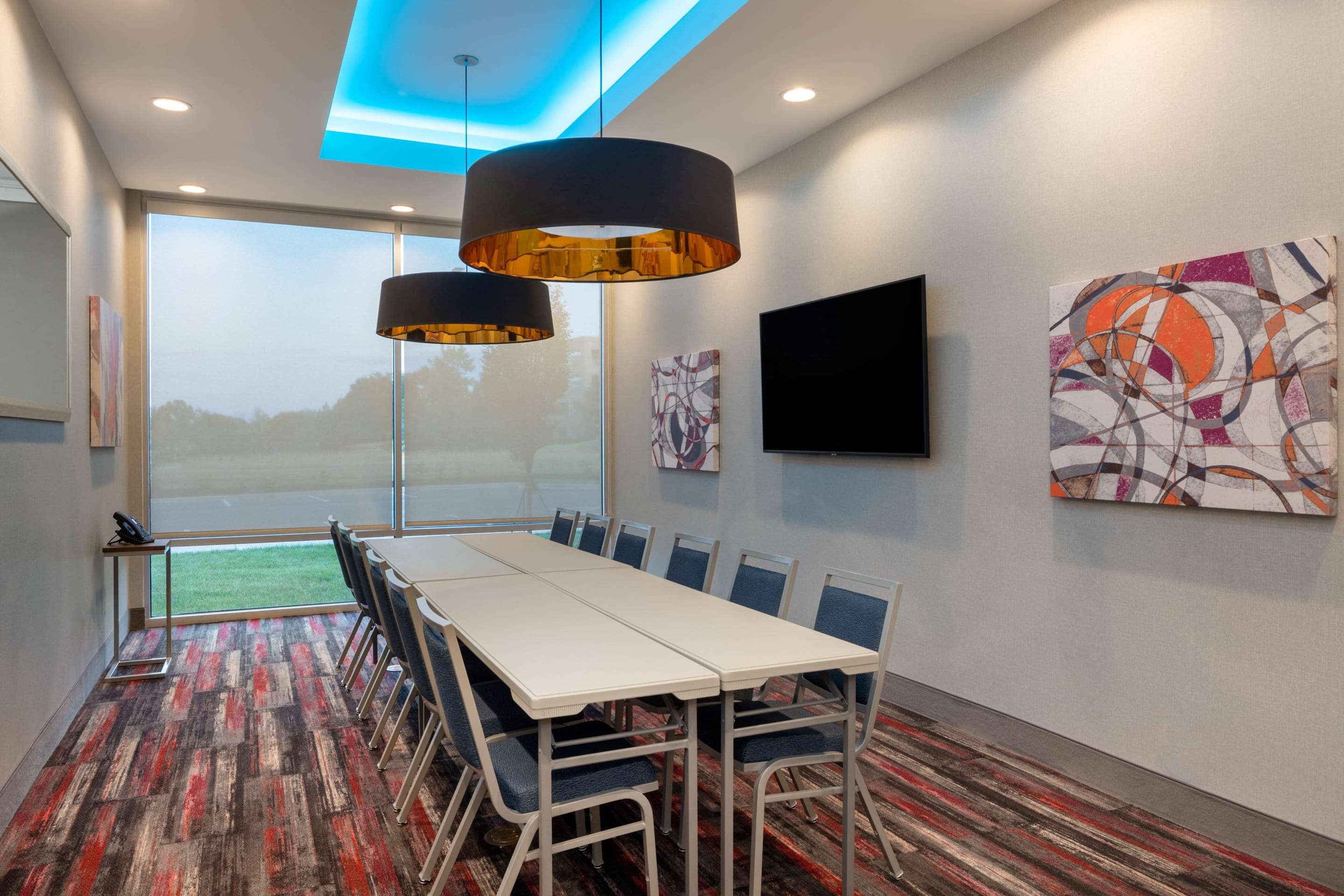 Meeting Room | La Quinta Inn & Suites by Wyndham Greensboro Arpt High Point
