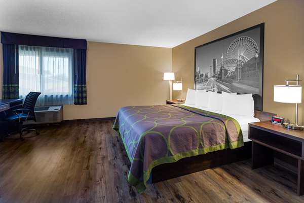  - Super 8 Hotel South Holland - I-80 & I-294, Exit 2