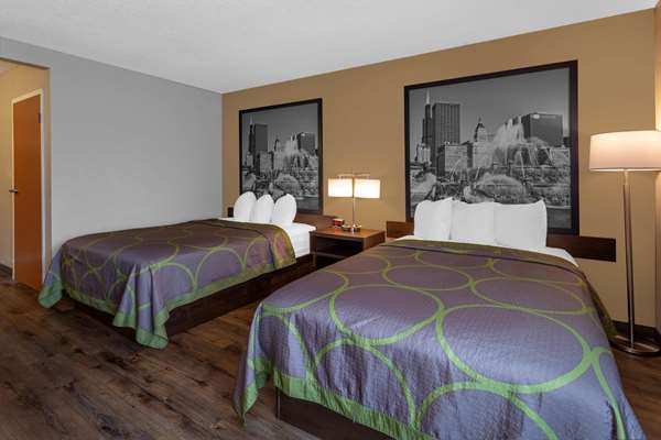  - Super 8 Hotel South Holland - I-80 & I-294, Exit 2