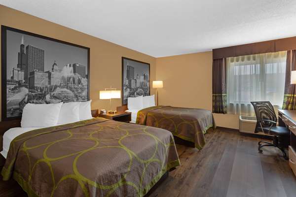  - Super 8 Hotel South Holland - I-80 & I-294, Exit 2