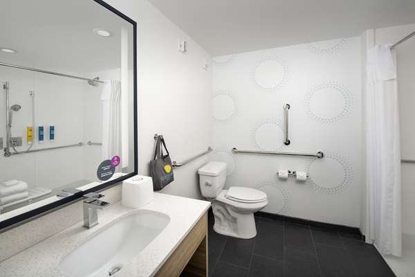  - Tru by Hilton Hotel Northeast El Paso