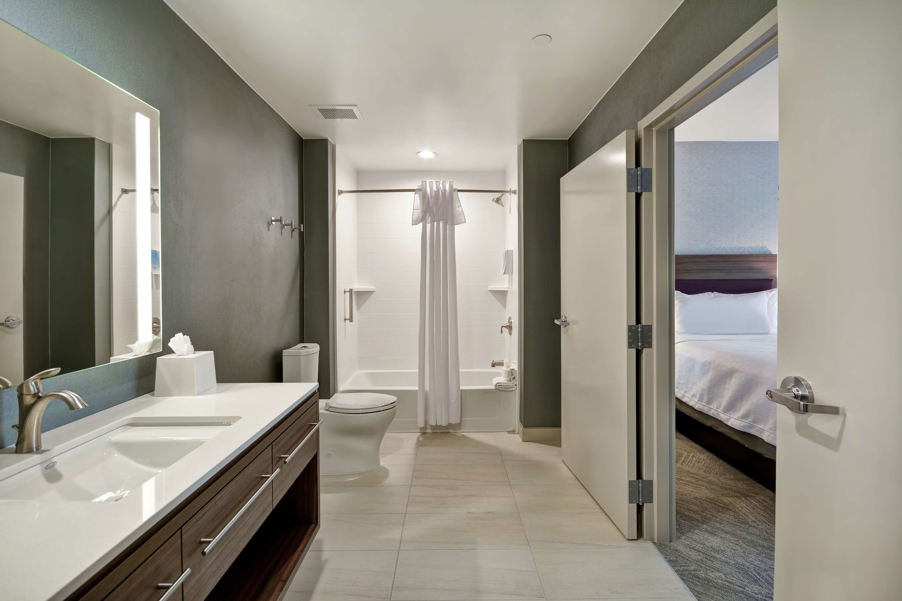 Home2 Suites by Hilton Plano Legacy West Room Type - 2 QNS 1 BDRM SUITE NONSMOK
