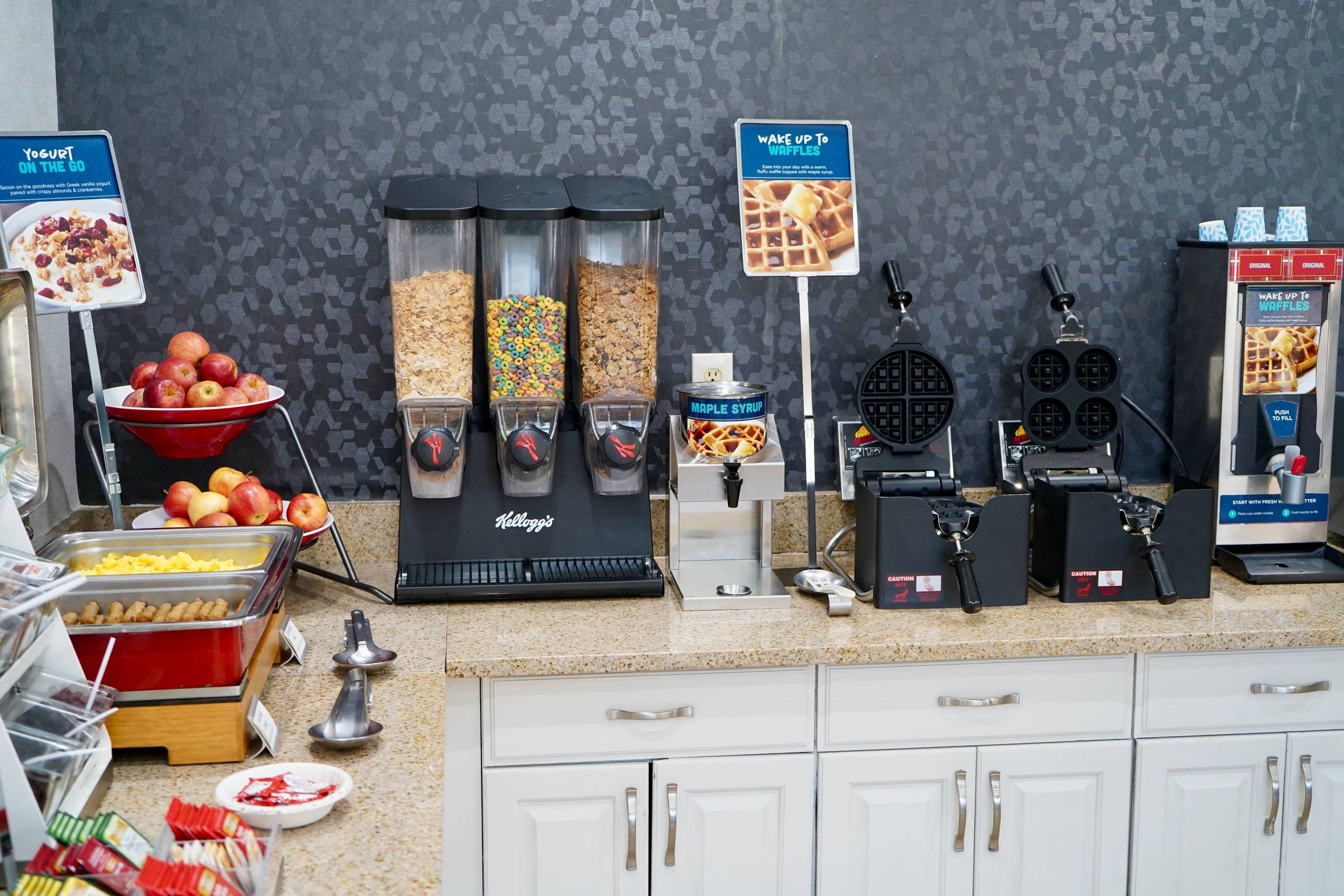 Breakfast area | Clarion Inn near Wright Patterson - Dayton