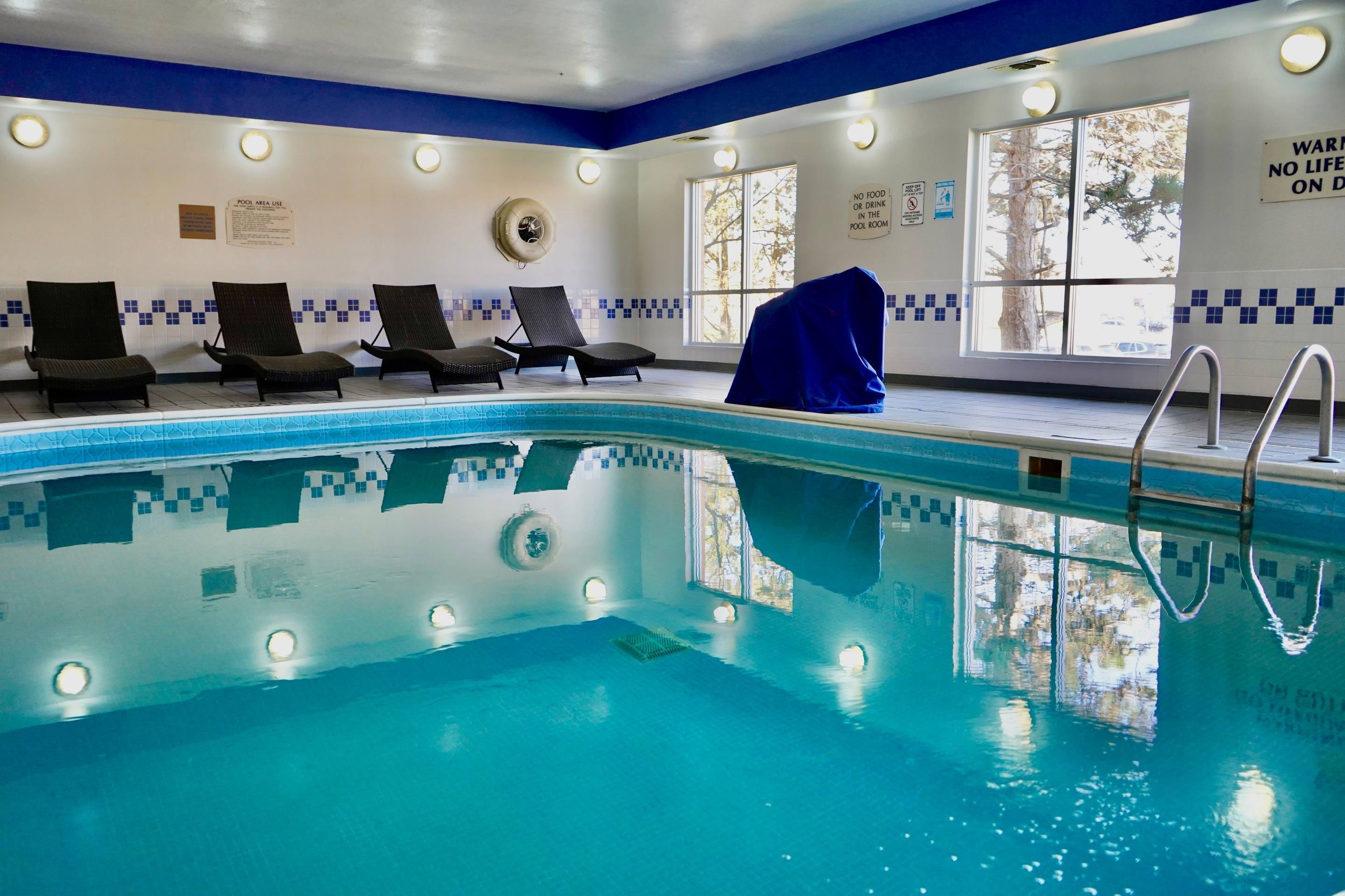 Indoor pool | Clarion Inn near Wright Patterson - Dayton