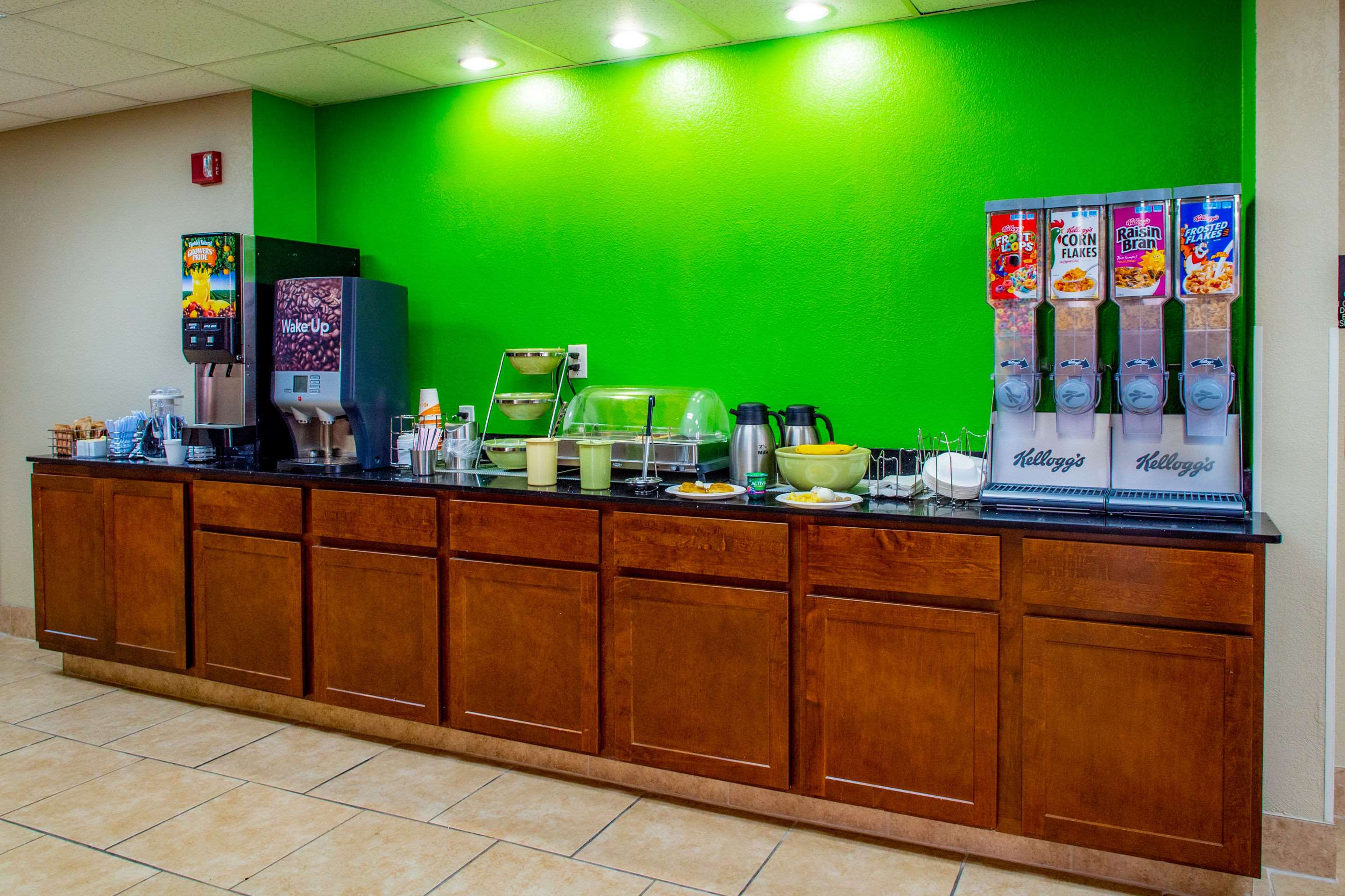 Breakfast area