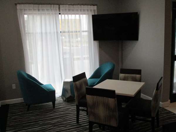 Amenities - Best Western Plus Executive Residency Marion - I-55, Exit 10