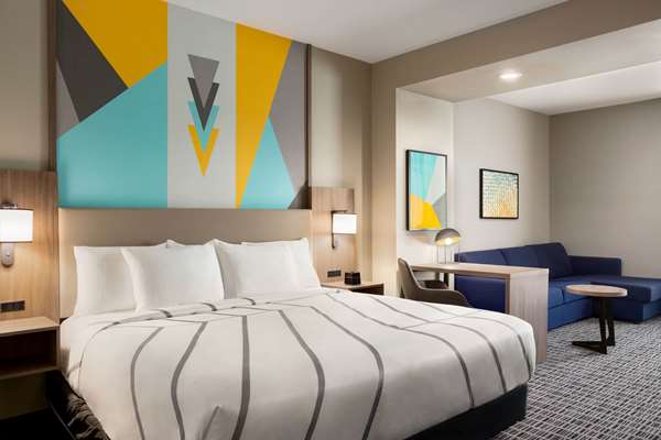  - La Quinta Inn & Suites Richmond - I-69, Exit 104