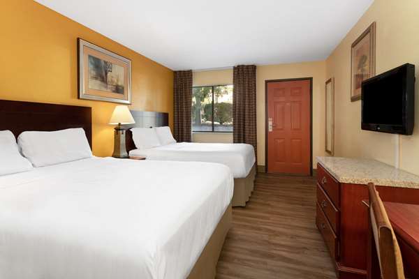  - Travelodge East Albuquerque - I-40, Exit 166