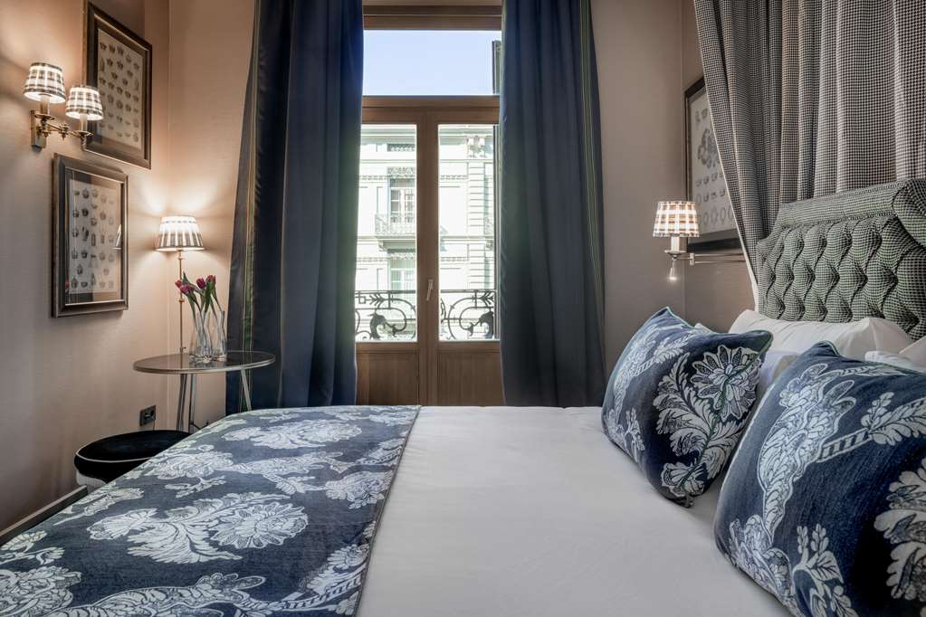 NH COLLECTION VALENCIA COLON-guestroom-Guest Room,Suite,On-Site.jpg
