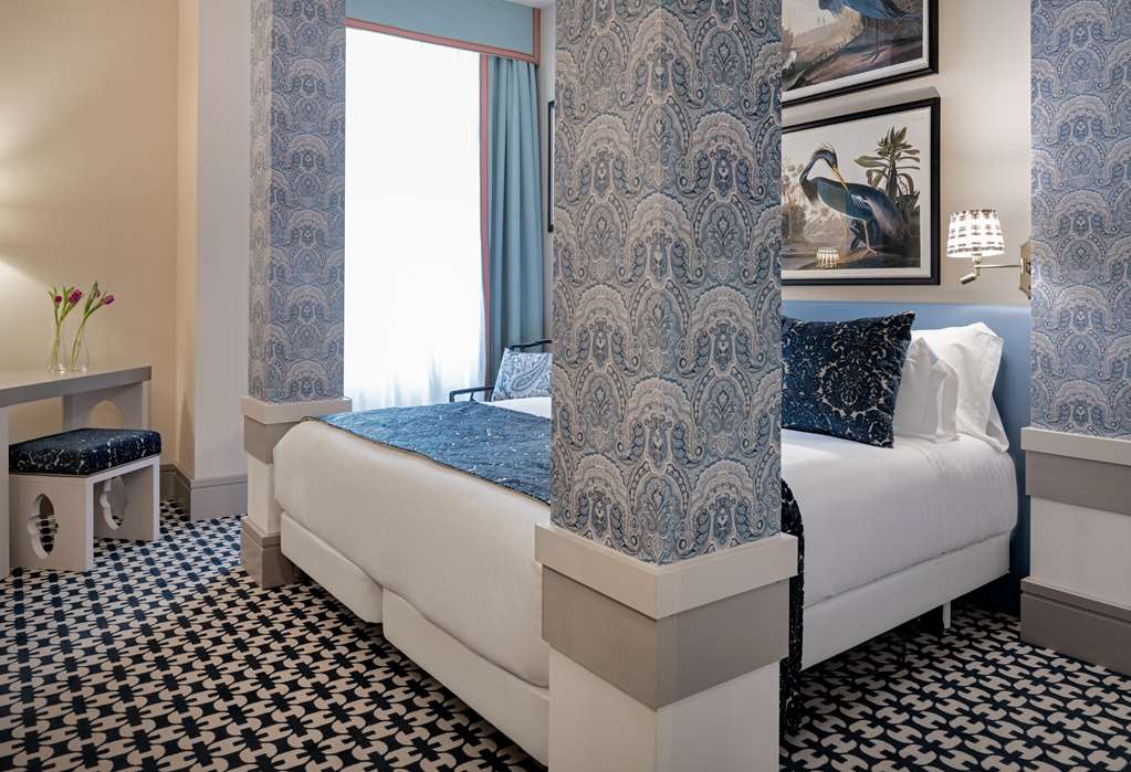 NH COLLECTION VALENCIA COLON-guestroom-Guest Room,On-Site.jpg