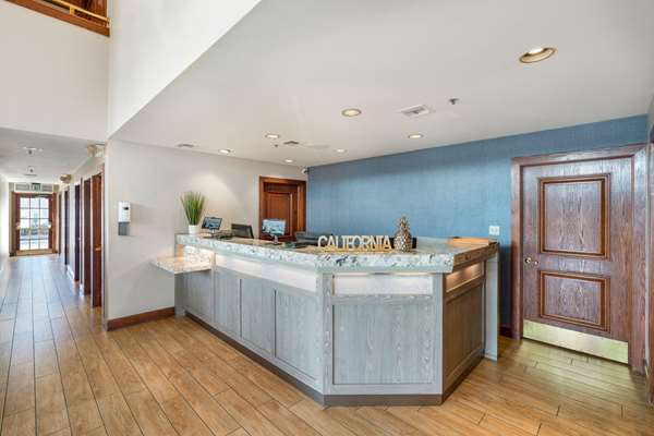  - Chase Suite Hotel Brea