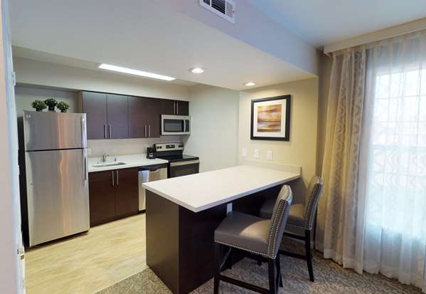  - Chase Suite Hotel Newark