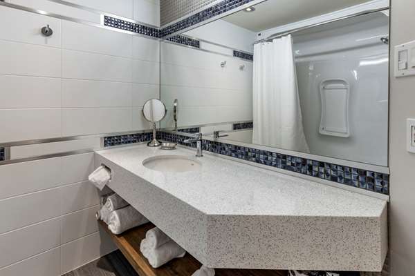  - Le Noranda Hotel & Spa