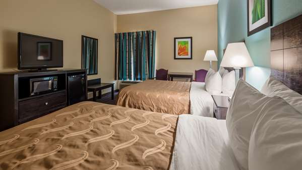  - SureStay Plus Hotel by Best Western Blue Springs - I-70, Exit 20