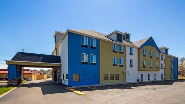 Exterior view - SureStay Plus Hotel by Best Western Blue Springs - I-70, Exit 20