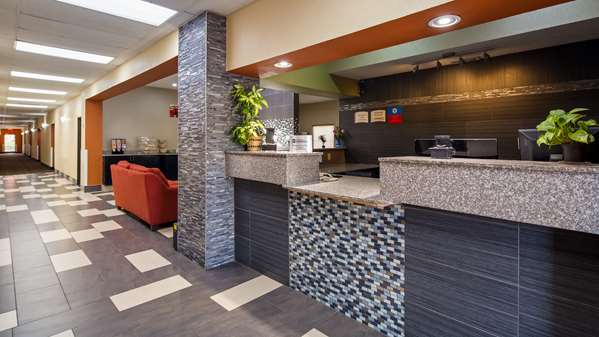  - SureStay Plus Hotel by Best Western Blue Springs - I-70, Exit 20