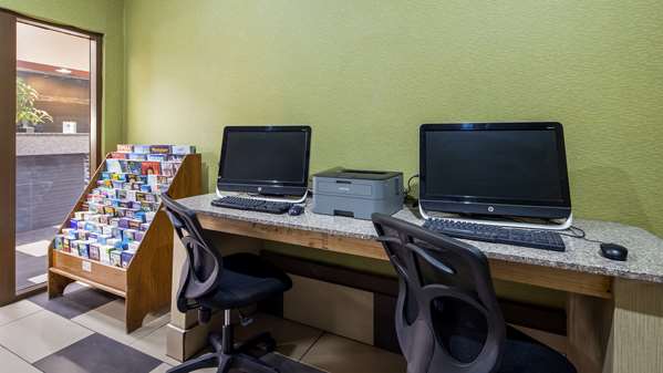 Conference Area - SureStay Plus Hotel by Best Western Blue Springs - I-70, Exit 20